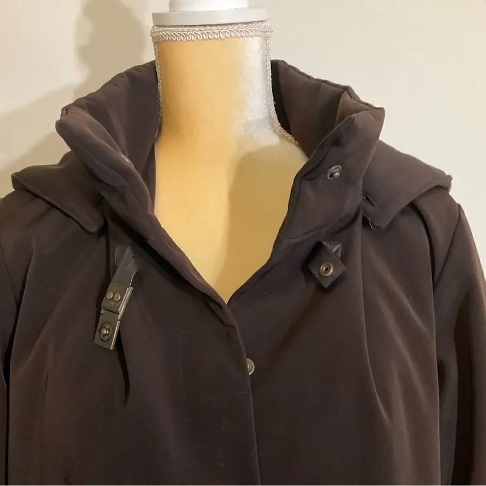 Dana Buchman winter coat. Almost new condition. Size S.